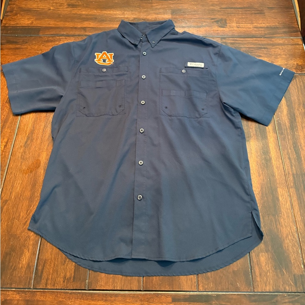 Columbia Auburn Tigers Navy Short-Sleeve Button-Down Shirt, Men’s M